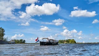 Zon en stapelwolken