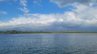 Naderende bui van af de noordzee