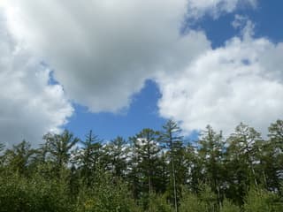 wolkenluchten/zon