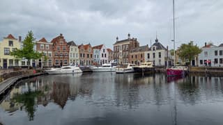Regen bij de haven 