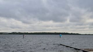Wind genoeg voor de surfers