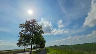 Volop zon eind van de middag en vriendelijke bewolking 