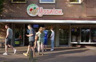 Drukte bij de IJssalon