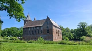 Warm, zonnig met een blauwe lucht 