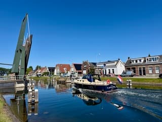 Het water op.
