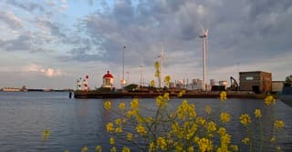Bewolking vanmorgen vroeg bij Noordzeekanaal 