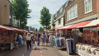 Heerlijk weer om over de markt te lopen 