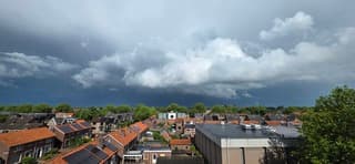 Daar gaat de bui...