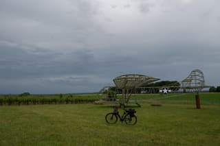 regenbui tijdens fietstocht omgeving groesbeek 