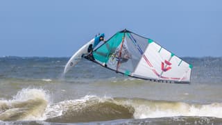 Harde wind en Surfer op Vlieland
