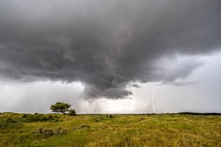 onweer Ameland 09-06-2026
