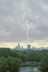 CG inslag boven Rotterdam