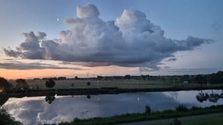 Windstille zonsopkomst 